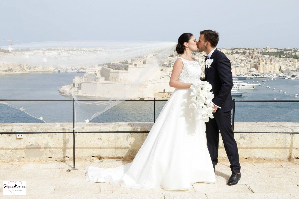 FELICITY & ADRIAN wedding photo 6