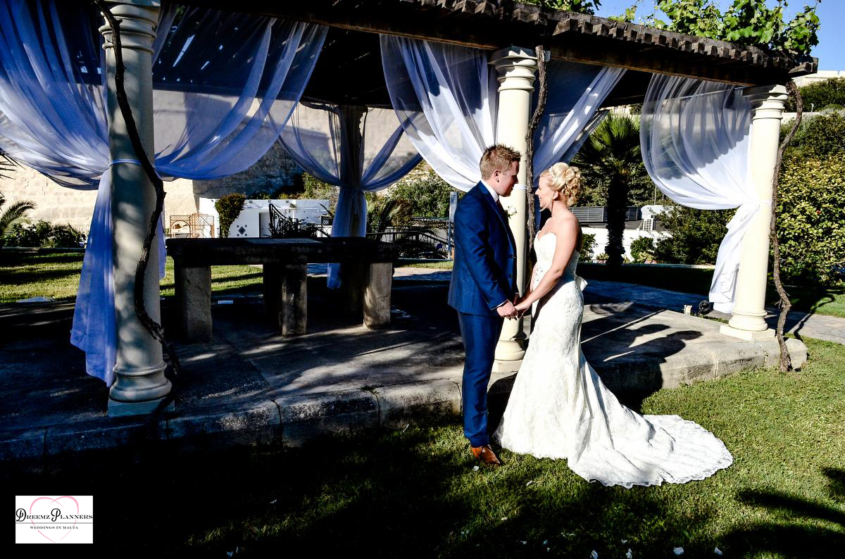 NICOLA & GARY wedding photo 7